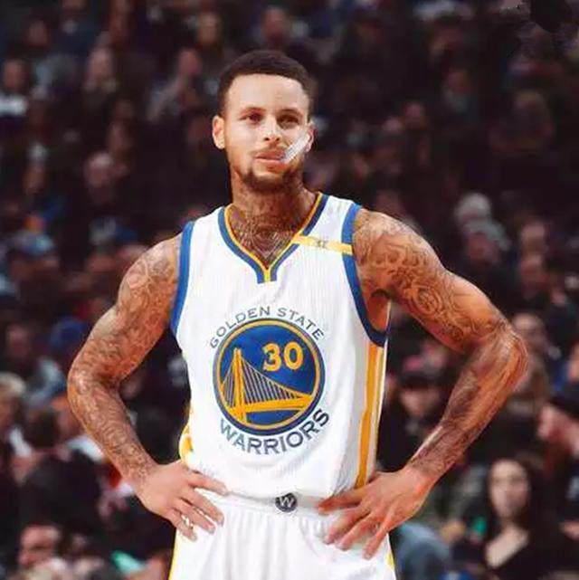 欧冠联赛阶段第5轮 利物浦 1-4 PSV埃因霍温（欧冠第5轮：利物浦1-4不敌PSV埃因霍温）