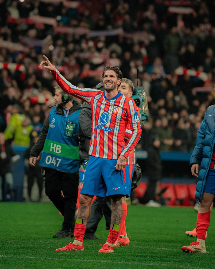 米切尔爆发，单节6中6砍下13分（米切尔手感火热，单节6投6中豪取13分）