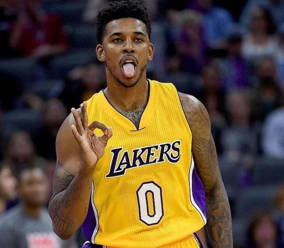 喷气机官方：阿奎利纳因伤退出对阵凤凰大名单，水沼宏太入替（喷气机官宣：阿奎利纳伤缺战凤凰大，水沼宏太递补入名单）