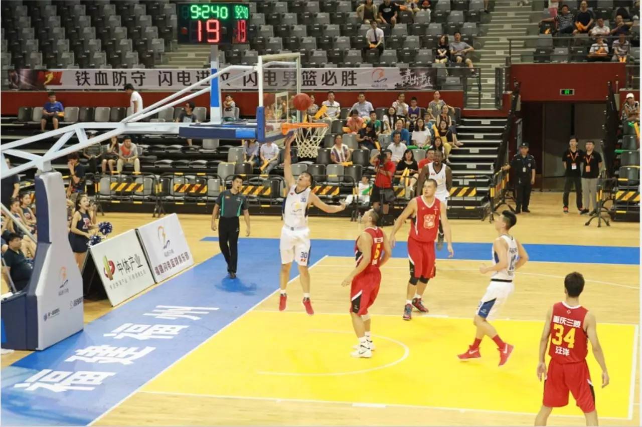 罗马诺：曼联联系了鲁本·内维斯的经纪人，但没开启实质谈判（罗马诺：曼联已接触鲁本·内维斯经纪人，尚未展开实质谈判）