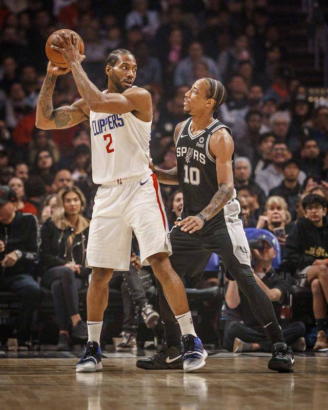 洲际杯前瞻：巴黎多人获奖士气正佳，弗拉门戈体能成最大隐患（洲际杯前瞻：巴黎群星获奖士气高涨，弗拉门戈体能隐患凸显）