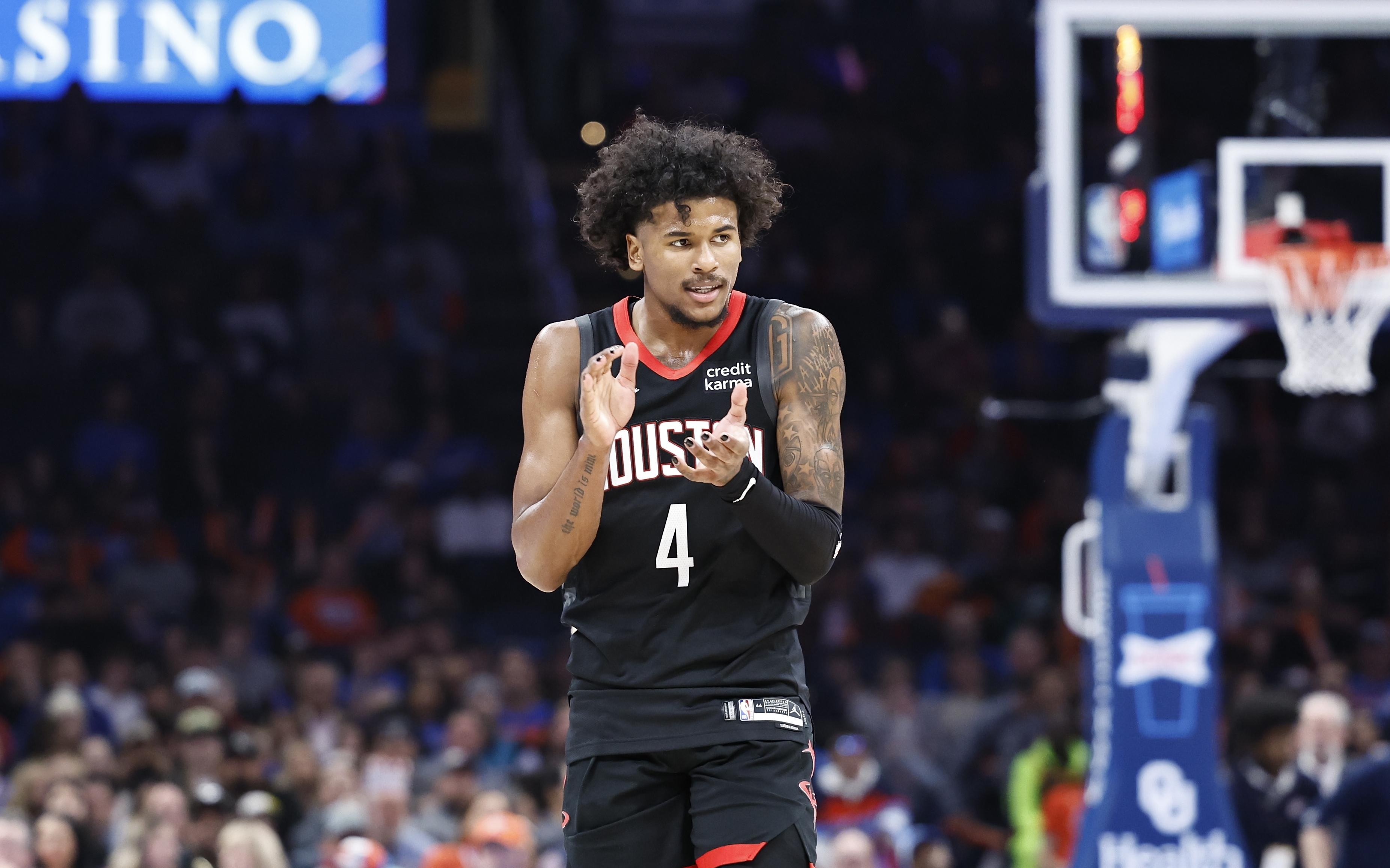 阿斯：皇马并未向阿隆索发出最后通牒，但他必须拿出成绩说话（阿斯：皇马未向阿隆索下达最后通牒，但他需以战绩自证）