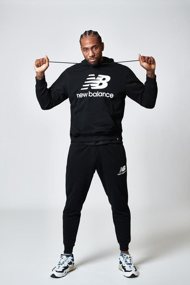 篮球火箭队内新星连续两场命中关键球（火箭新星连场投中关键球）