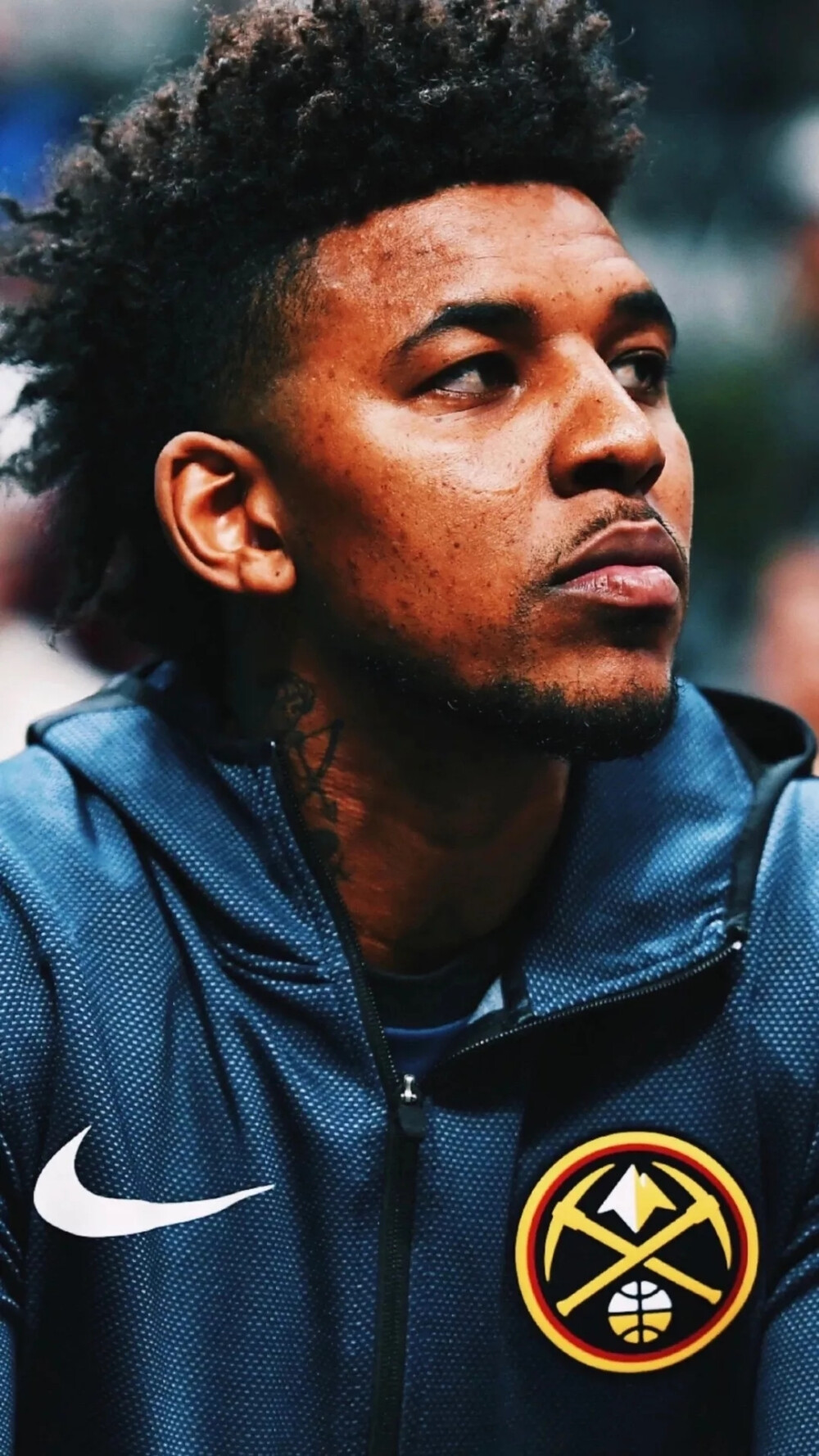 半场战报：科莫0-0卡利亚里（半场快讯：科莫与卡利亚里战成0-0）