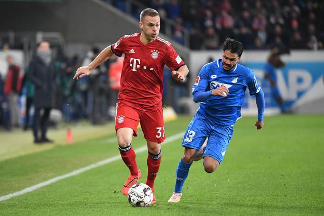 受伤的彭啸进入战上海U20的替补席，此前球员遭遇韧带损伤（韧带受伤在身，彭啸进入对阵上海U20的替补名单）