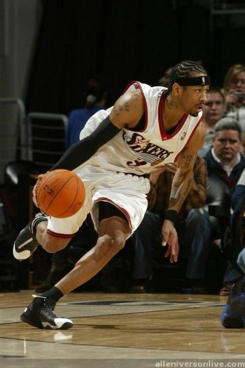 红牛集团CEO：克洛普现在无意重返教练席，他热爱现在的工作（红牛集团CEO：克洛普暂无执教复出计划，正享受现有工作）